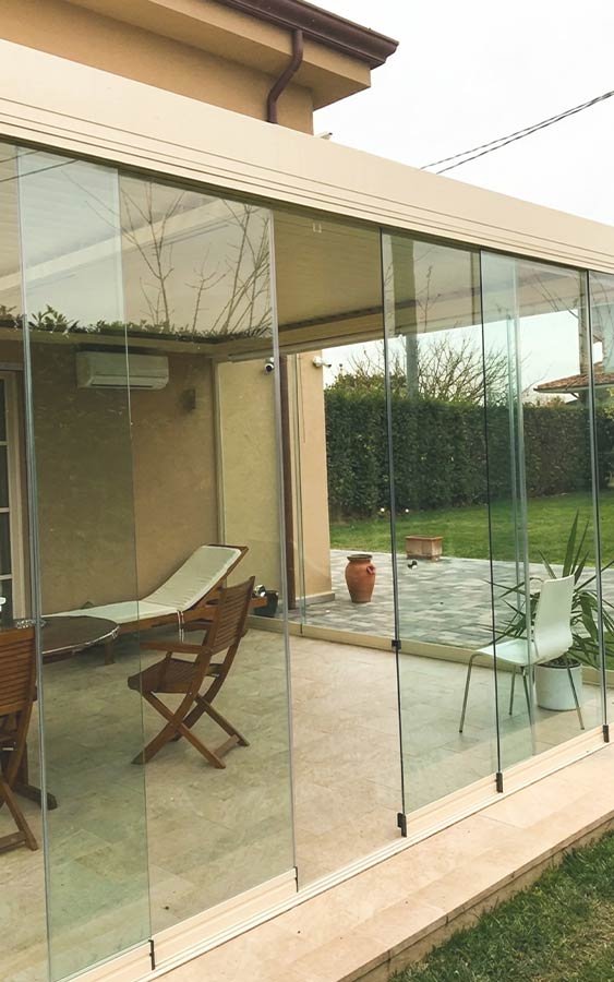 Balkon, teras ve kış bahçeleri için optimum sürme cam sistemi